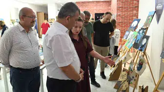 Emirdağlı öğrenciler sahne ve sanatla yeteneklerini sergiledi