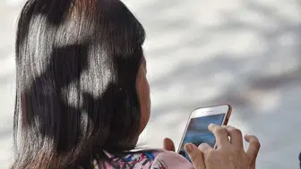 Vefat eden öğrencinin devlet destekli telefonuna mirasçı vizesi