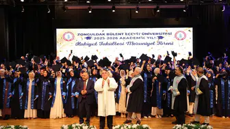 Zonguldak’ta İlahiyat Fakültesi öğrencileri kep attı