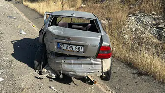 Adıyaman yolunda iki araç çarpıştı