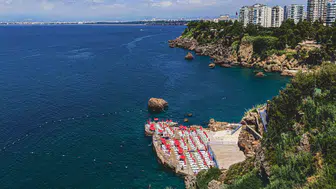Antalya falezlerinde yaz sezonu mavi bayraklarla açılıyor