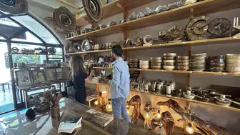 Van’da çürümeye terk edilen ağaçlar evlerin başköşesine taşınıyor