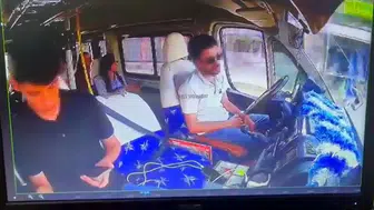 Adana'da dolmuş sürücüsü direksiyonda uyudu 7 yolcu yaralandı