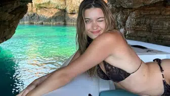 Afra Saraçoğlu ve Poyraz Yosmaoğlu Bebek turunda görüntülendi