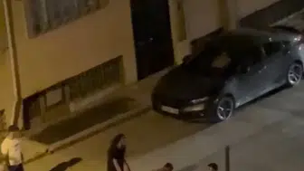 Elazığ sokaklarında kadınların sopa darbeleriyle süren şiddetli arbede