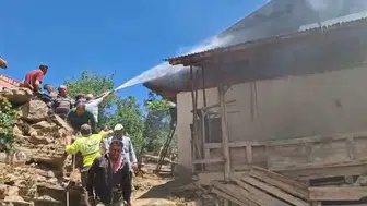 Adana Feke’de korkutan ev yangını