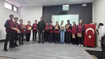 Erzurumlu ortaokullular Hz. Muhammed’in hayatını yarışarak öğrendi