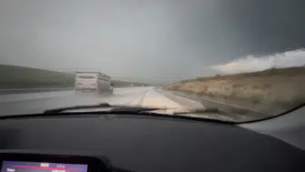 Kars'ta yaz ortasında kış manzarası