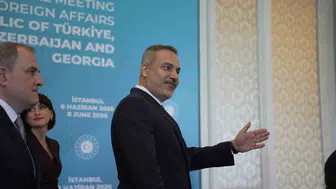Hakan Fidan bölgedeki gerilimi düşürmek için mesai harcıyor
