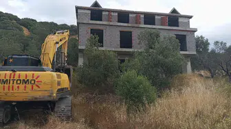Ayvacık’ta kaçak yapı operasyonu