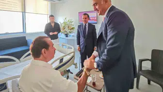 Bakan Ersoy hastanede İbrahim Tatlıses ile bir araya geldi