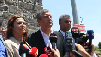 Özgür Özel Diyarbakır'da sokak siyasetini işaret etti