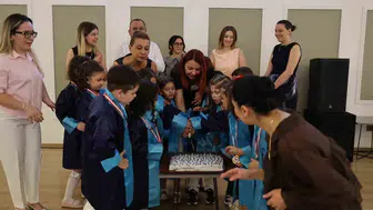 Merkezefendi kreşlerinde ilk mezuniyet coşkusu yaşandı