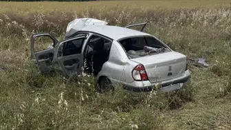 Uzunköprü yolunda otomobil şarampole uçtu