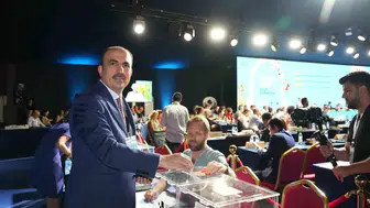 Konya Büyükşehir Belediye Başkanı dünya belediyelerinin başına geçti