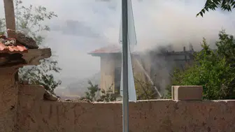Selçuklu’da müstakil ev alevlere teslim oldu