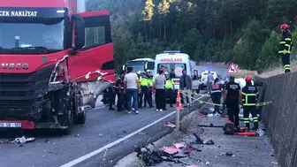 Isparta Antalya kara yolunda feci kaza bir can aldı