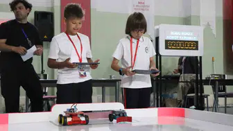 Bolu’nun küçük mühendisleri robotlarıyla arenaya çıktı
