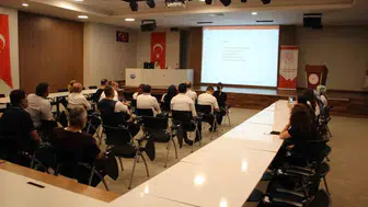 Elazığ’da hastane personeline enfeksiyonla mücadele eğitimi