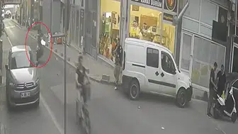 Tekirdağ'da motosikletli şov yaparken park halindeki araca çarptı