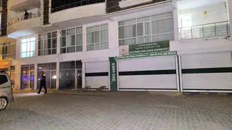 Siirt Kurtalan'da sokak ortasında silahlar konuştu
