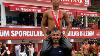 Denizlili genç güreşçi Kırkpınar kürsüsünde tarih yazdı