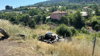 TEM Otoyolu'nda direksiyon hakimiyeti kaybı faciayla bitti