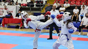 Manisa genç karatecilerin mücadelesine ev sahipliği yapıyor