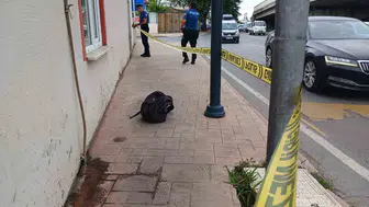 Trabzon sahil yolunda unutulan çanta trafiği durdurdu