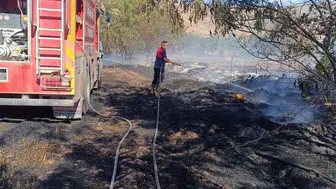 Elazığ Mollakendi’de korkutan arazi yangını kontrol altına alındı
