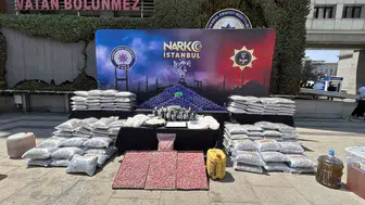 İstanbul Emniyeti zehir tacirlerine darbe vurdu