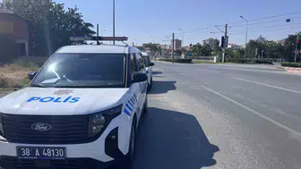 Kayseri'de trafik kazası Elektrikli bisiklet sürücüsü yaşam mücadelesi veriyor