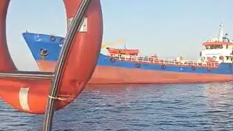 Yalova açıklarında tanker dehşeti Batan tekneden son anda kurtuldular