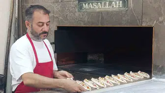 Kahramanmaraşlı fırıncılar 400 derecelik sıcaklıkla mücadele ediyor