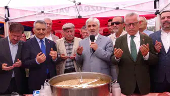 Yozgatlılar Cumhuriyet Meydanı’nda Birlik Aşuresi için bir araya geldi