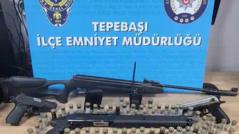 Sosyal medyada silah paylaşan iki kişi yakalandı