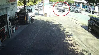Manavgat'ta dikkatsiz dönüş kazaya davetiye çıkardı