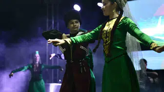 Düzce Kafkas rüzgarıyla renklendi