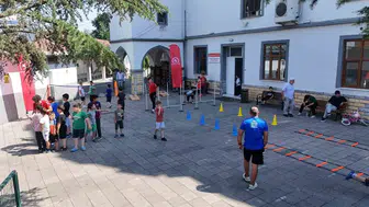 Düzce’de cami bahçeleri spor sahasına dönüşüyor