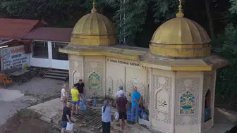 Düzce’deki bu doğal kaynak suyuna şehir dışından akın ediyorlar