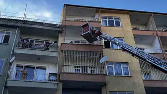 Niğde'de apartman dairesinde çıkan yangın paniğe yol açtı
