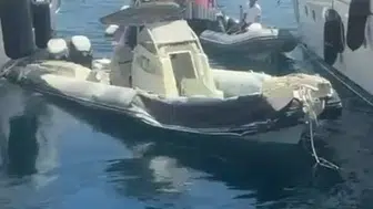 Bodrum’da kontrolden çıkan şişme bot rıhtıma çarparak patladı
