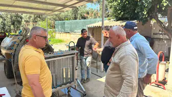 Manisalı üreticiye ilaçlama denetimi desteği