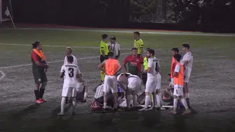 Denizli'deki kritik maçta futbolcunun sakatlığı sahayı karıştırdı