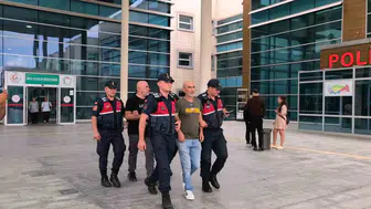 Ezel Akay İnegöl’deki uyuşturucu operasyonu sonrası adliyeye çıkarıldı