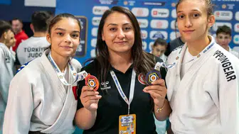 Bursa'nın genç judocuları Avrupa arenasında madalyaları topladı