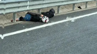 Zonguldak yolunda motosiklet kazası Baba hayatını kaybetti