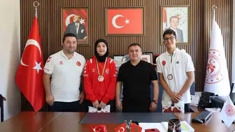 Bilecikli genç sporcular minderde Türkiye’yi gururlandırdı