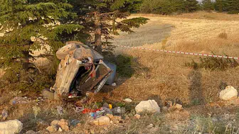 Karaman Mersin yolunda kaza Sürücü araçta sıkıştı