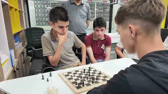 Çamelili gençler Azerbaycanlı yaşıtlarıyla spor sahasında bir araya geldi